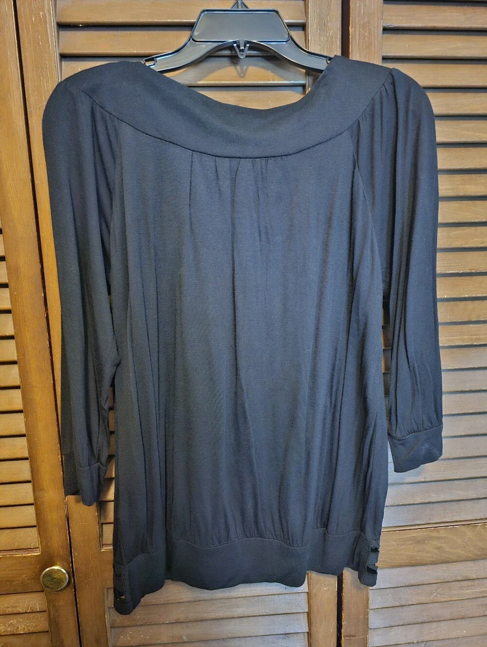 Cha Cha Vente Black Lattice Cut-Out Top — Size Medium